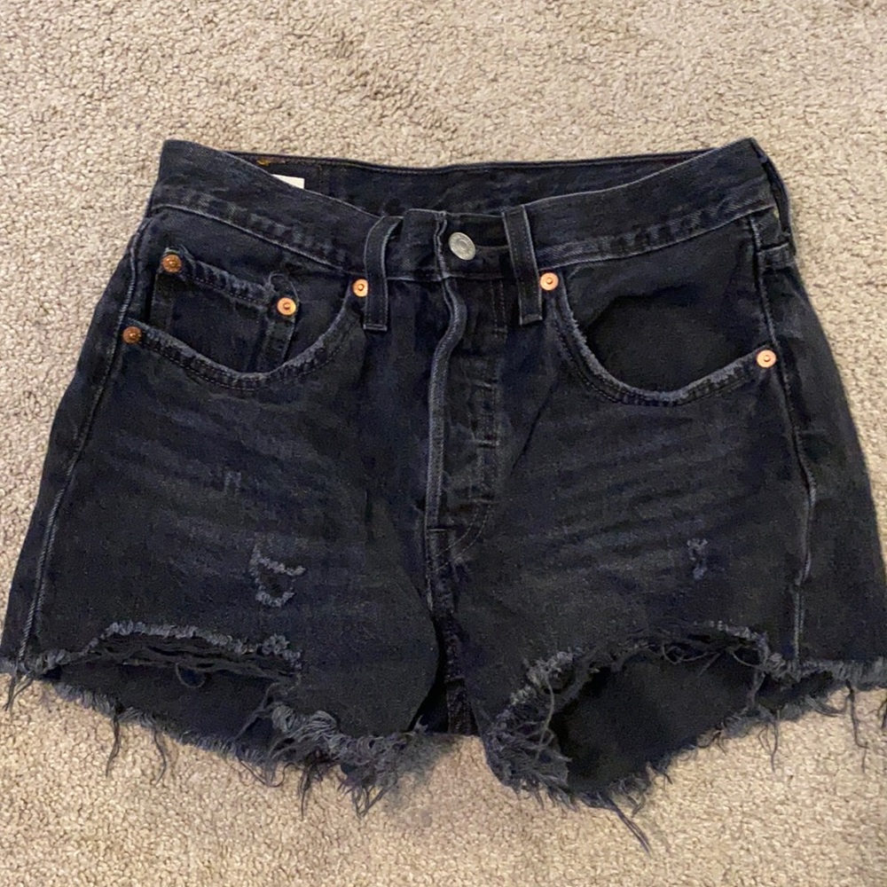 slashed black levi 501 shorts